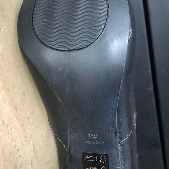 Leather high heel boots - Picture 6 of 6